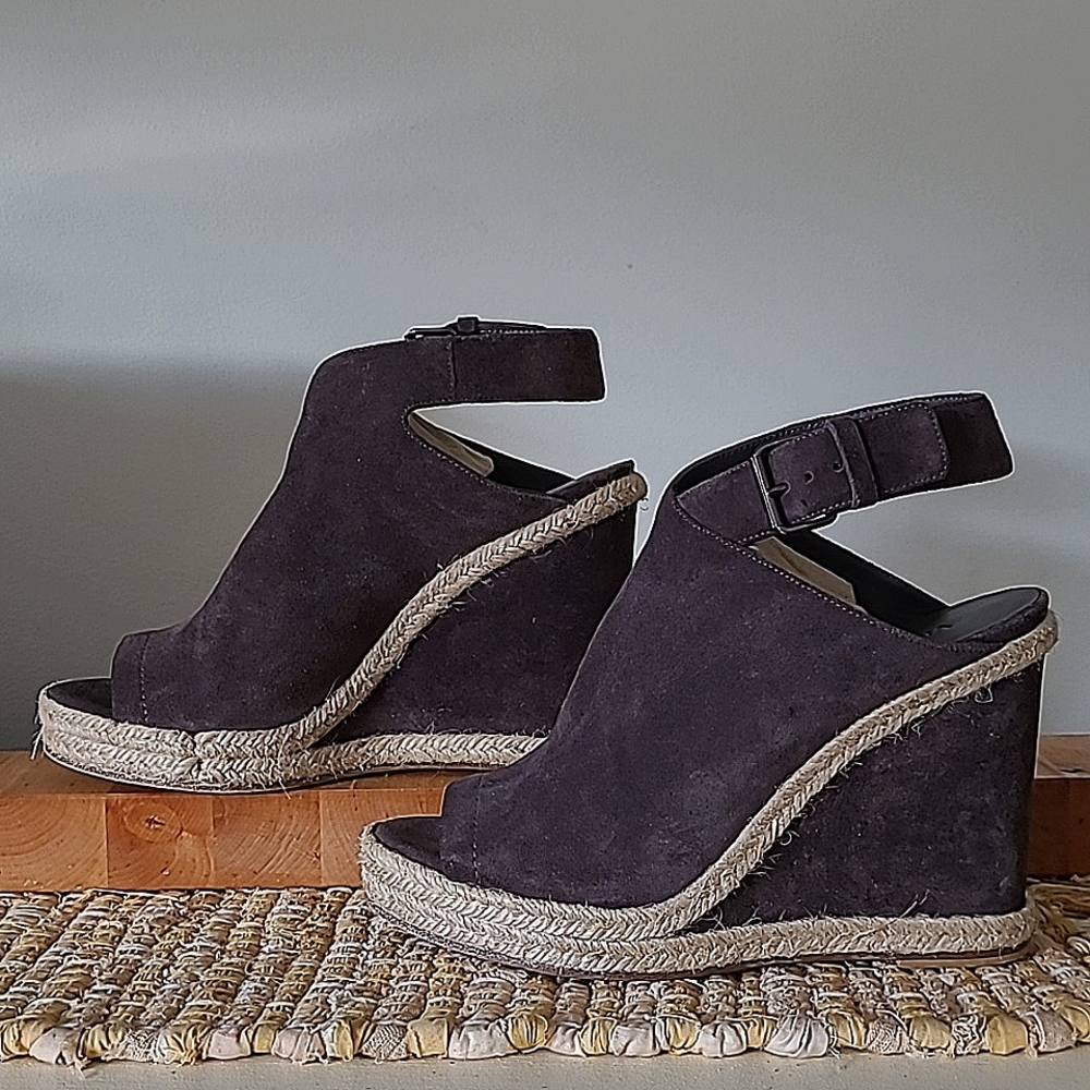 VINCE Wedge Suede Espandrille Sandals Made In Italy Size 9